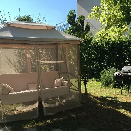 Amoroni Semesterbostad *
